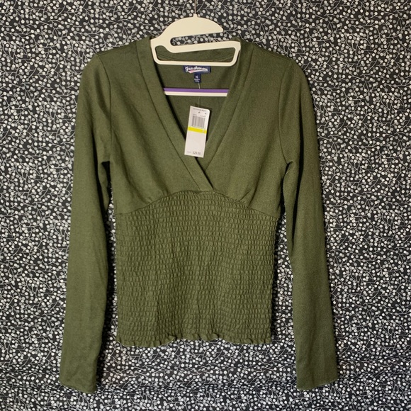 Freshman Tops - Freshman Green Scrunched Long Sleeve Top